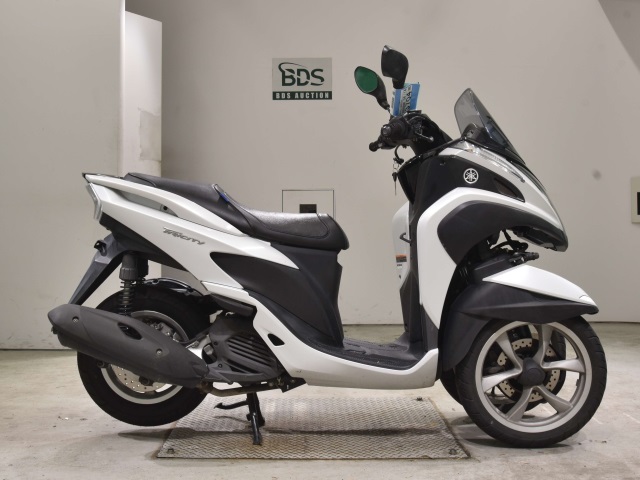 Yamaha TRICITY MW125 2015