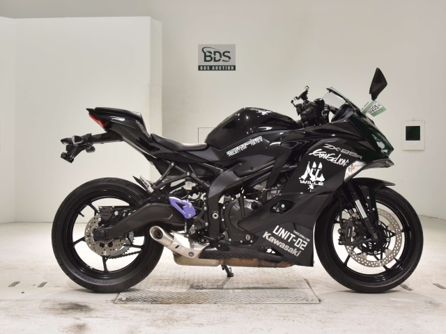 Kawasaki NINJA ZX-25R 2022
