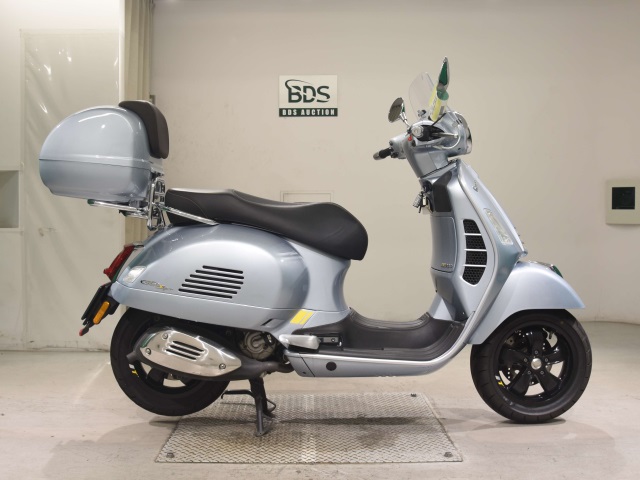 Vespa GTS300 SUPER 2021