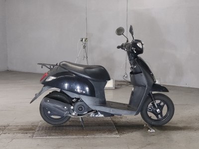 Suzuki ADDRESS V50