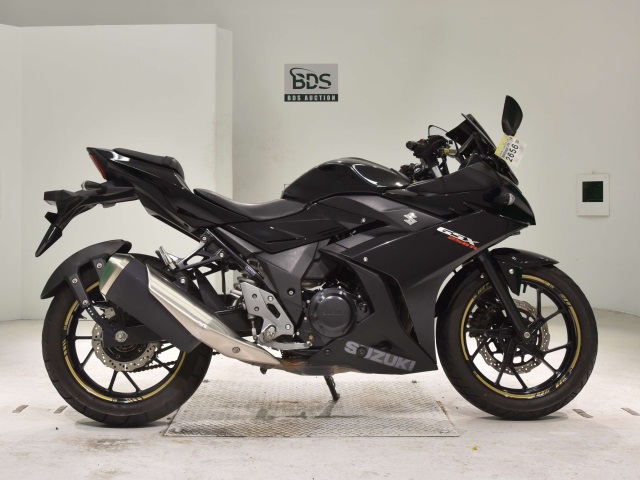 Suzuki GSX250R