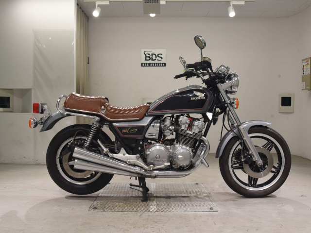 Honda CB750 CUSTOM 1983