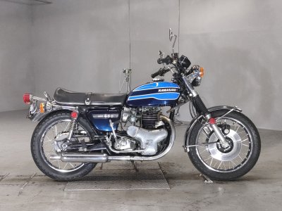 Kawasaki W3 1975