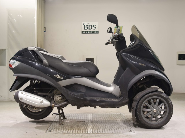 Piaggio MP3 250