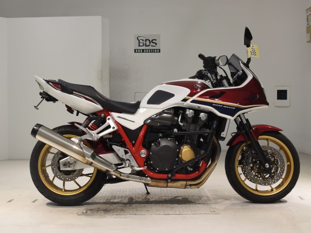 Honda CB1300SF BOLDOR 2021