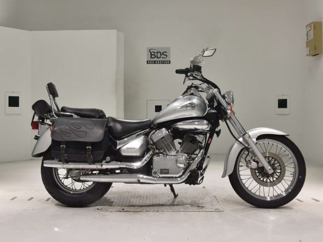 Suzuki INTRUDER 250LC 2003