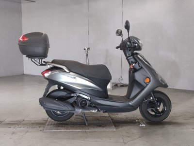 Yamaha AXIS Z 2022
