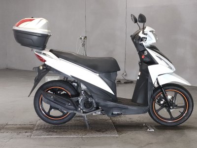 Suzuki ADDRESS V110