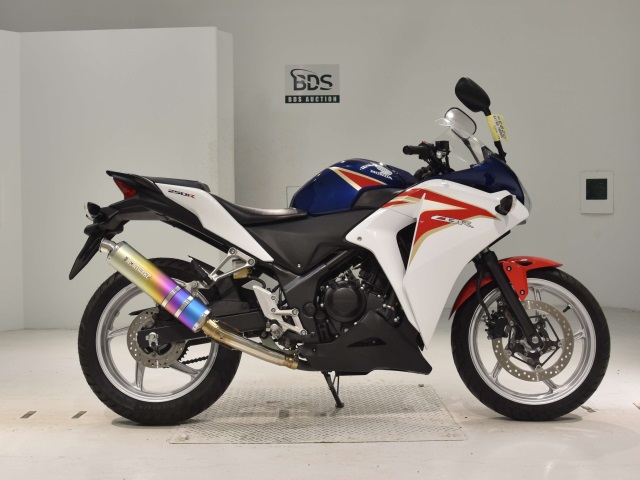 Honda CBR250R 2011