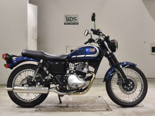 Kawasaki W230 2025