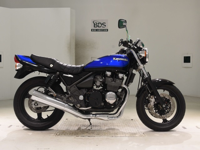 Kawasaki ZEPHYR400 2010