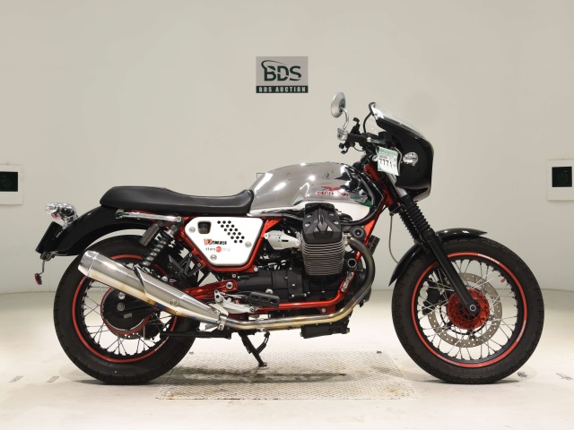 Moto Guzzi V7 2014
