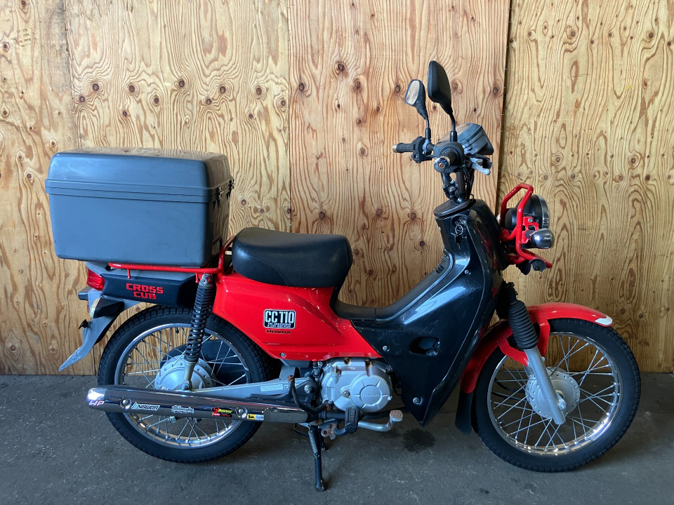 Honda CC110 CROSSCUB 2016