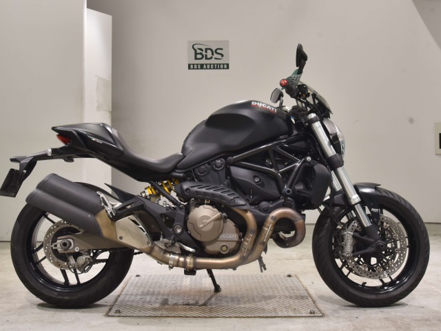 Ducati MONSTER 821 2015