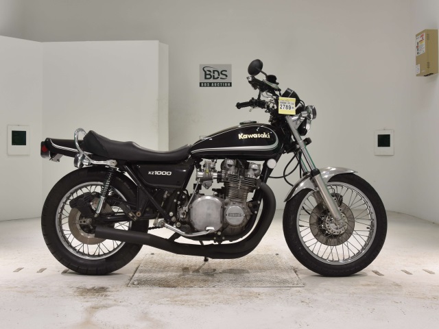 Kawasaki Z1000 2023