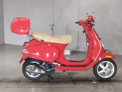 Vespa LX150IE 2011