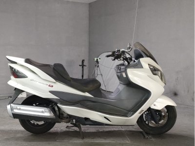 Suzuki SKYWAVE 250M