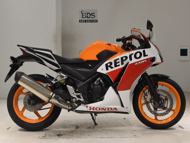 Honda CBR250RA 2015