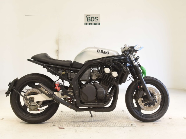 Yamaha FZ400 1997