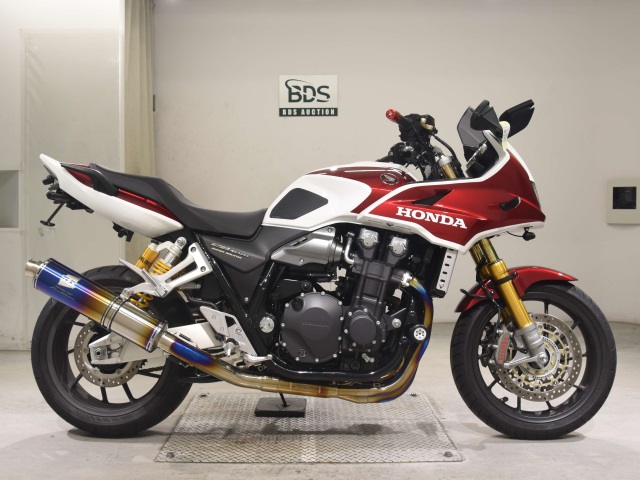 Honda CB1300SF BOLDOR 2025