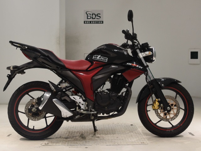 Suzuki GIXXER150