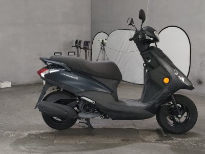 Yamaha AXIS Z 2021