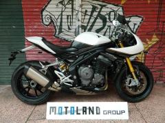 Triumph speed triple 1200rr 2022