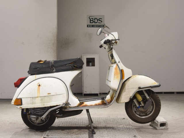 Vespa P150