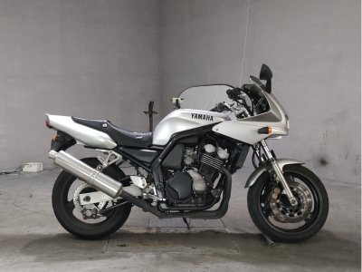 Yamaha FZ400 1997