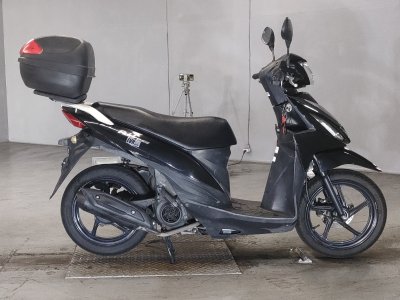 Suzuki ADDRESS V110