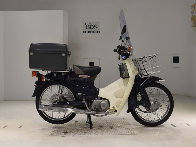 Honda C90 2005