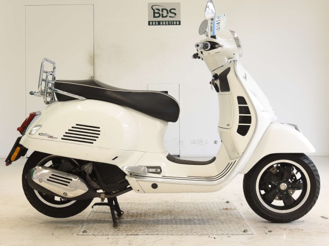 Vespa GTS150 SUPER 2021