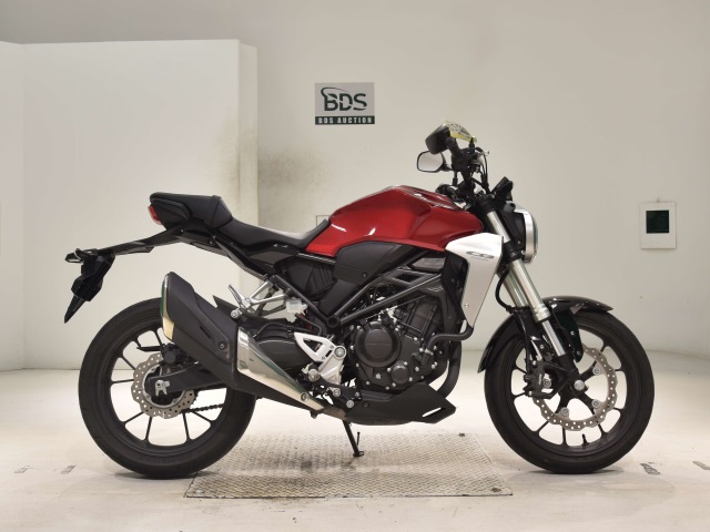 Honda CB250R 2018