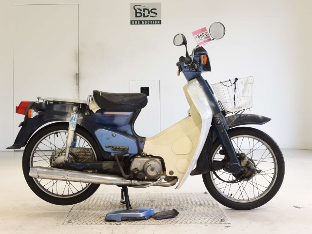 Honda C50 1984