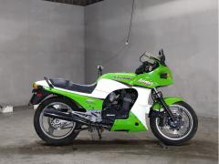 Kawasaki GPZ900R 1999