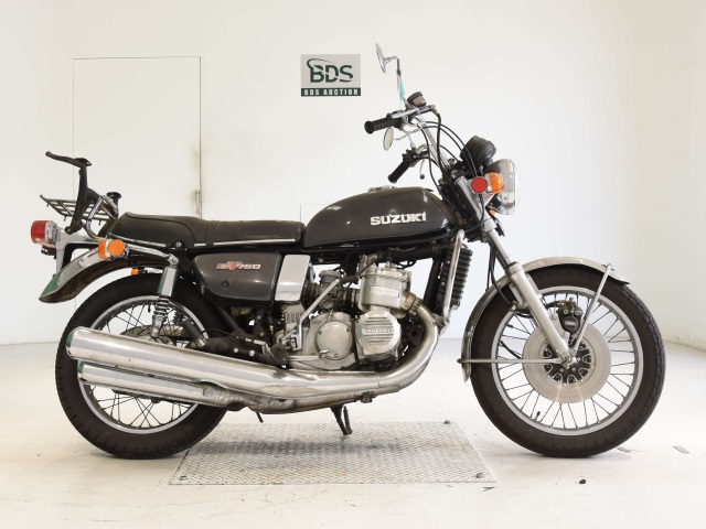 Suzuki GT750 2016