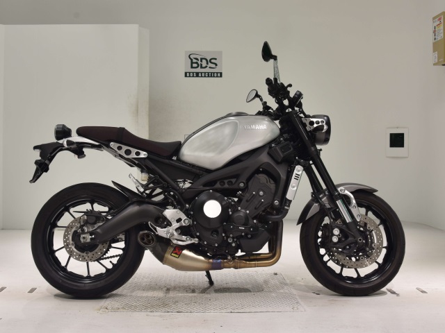 Yamaha XSR900 2021