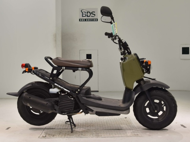Honda ZOOMER 2011
