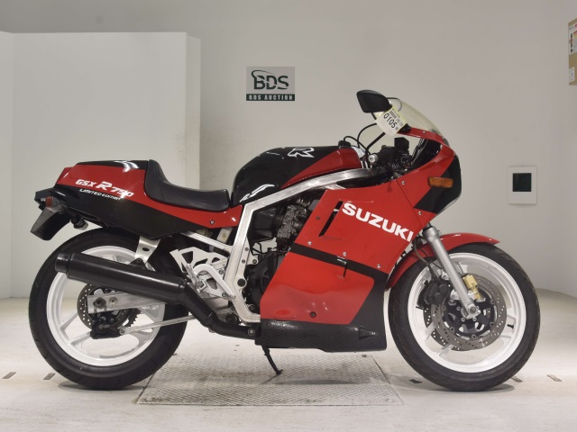 Suzuki GSX-R750 1986