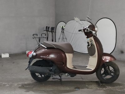 Honda GIORNO 2011