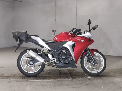 Honda CBR250R 2011