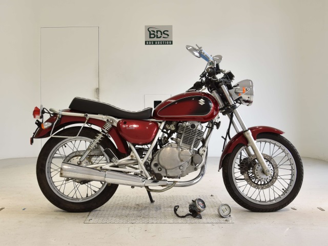 Suzuki ST250E 2010