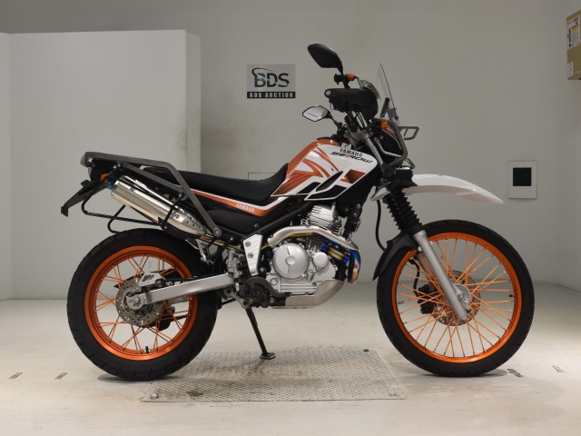 Yamaha SEROW XT250 2018