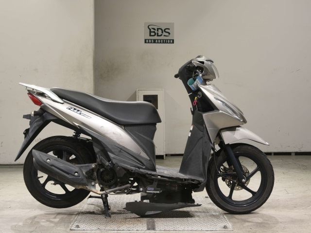 Suzuki ADDRESS V110