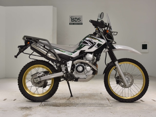 Yamaha SEROW XT250 2019