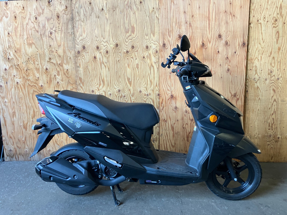 Suzuki AVENIS125