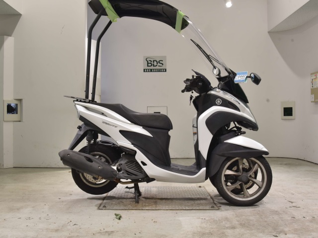 Yamaha TRICITY MW125 2015