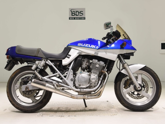 Suzuki GSX250S KATANA