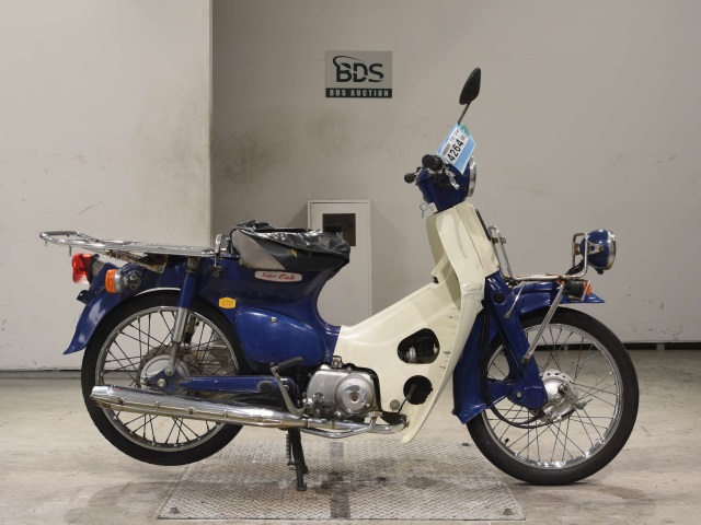 Honda C50 2002