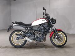 Yamaha XSR700 2021